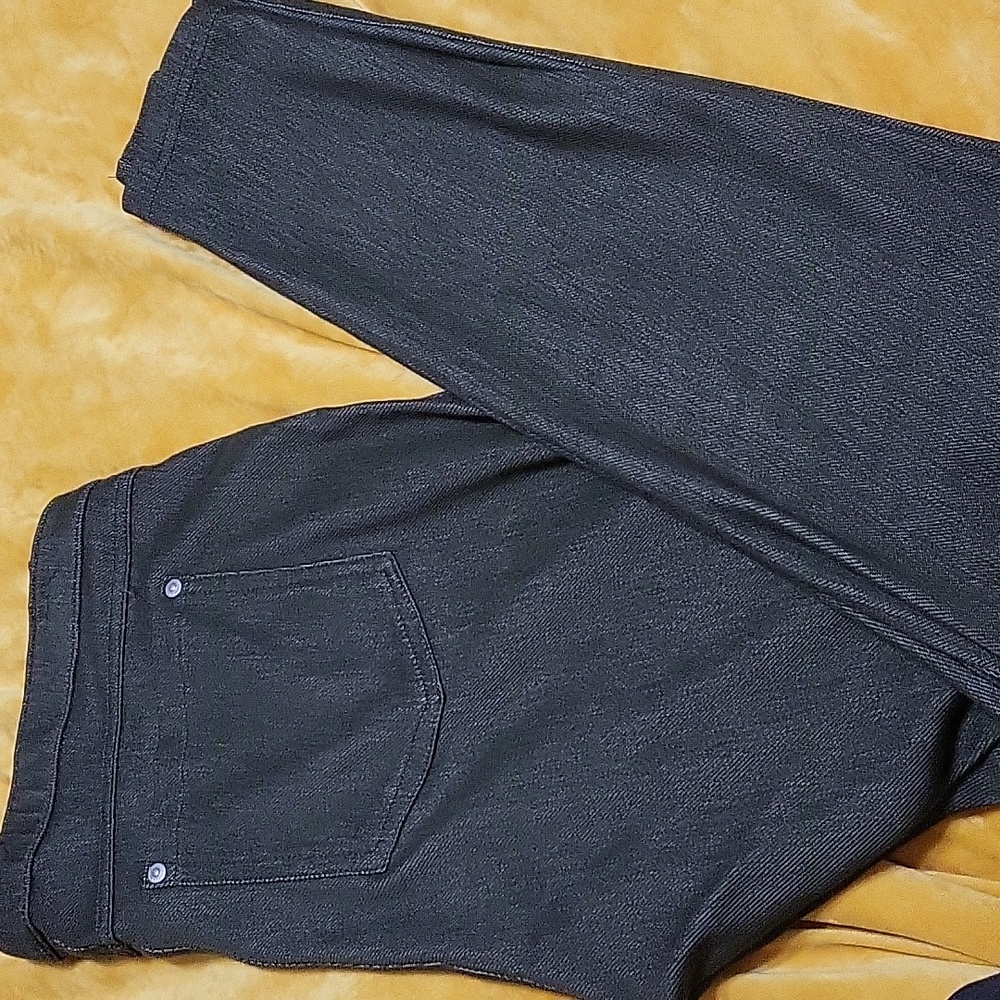 Simply Vera jeggings. Pictures make them look like denim but they are more gray